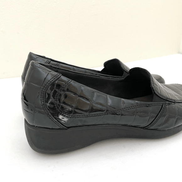 Clarks Gael Angora Black Croc Patent Leather Loafers Women’s 7.5 - Picture 5 of 10